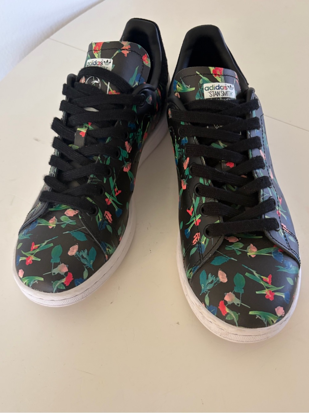 Adidas Stan Smith Black Floral Print Lace-Up Round Toe Sneaker‎ Size 39.5